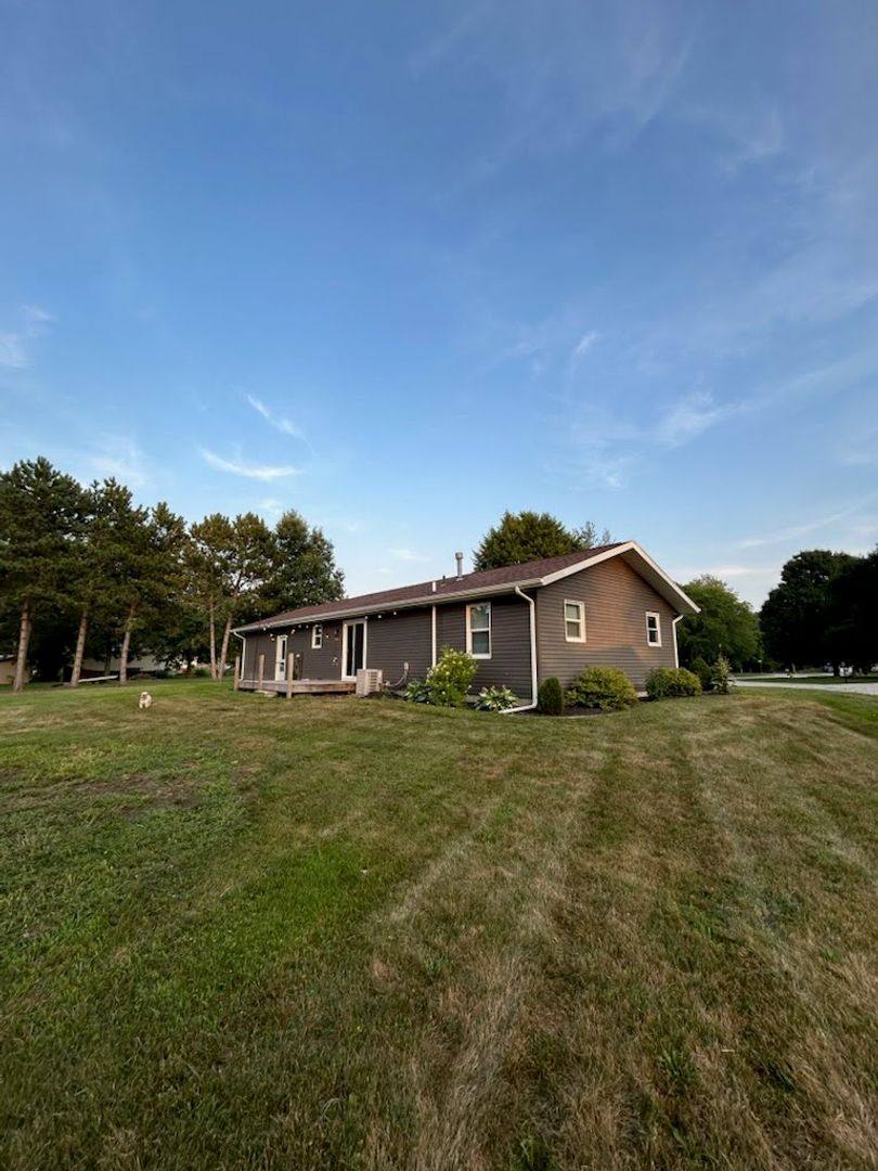 House for rent at 57346 Tulip Lane, Middlebury, IN 46540