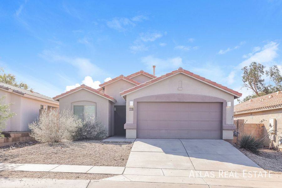 House for rent at 662 S Painted River Way, Vail, AZ 85641