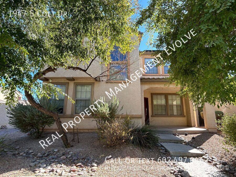 House for rent at 1947 S Colt Dr, Gilbert, AZ 85295