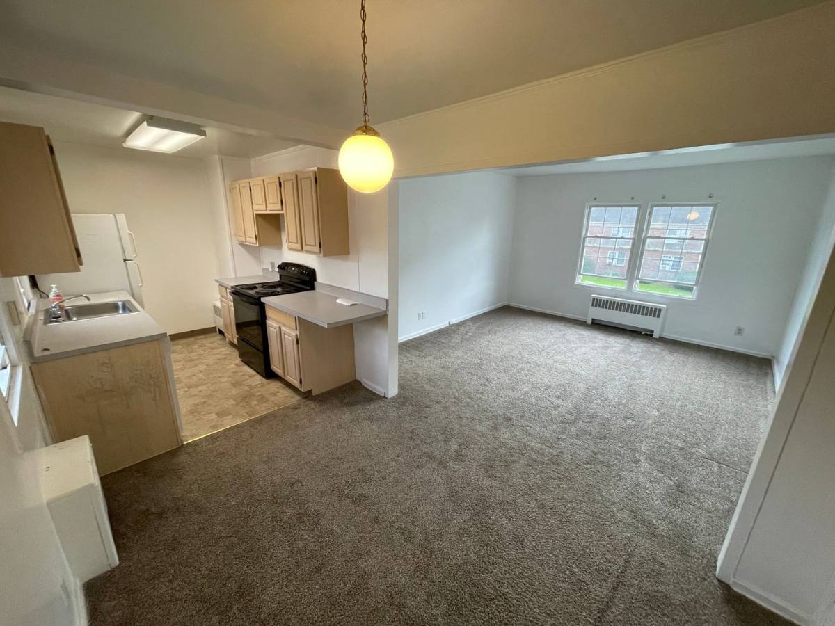 Apartment for rent at 108 Northampton Rd, Amsterdam, NY 12010