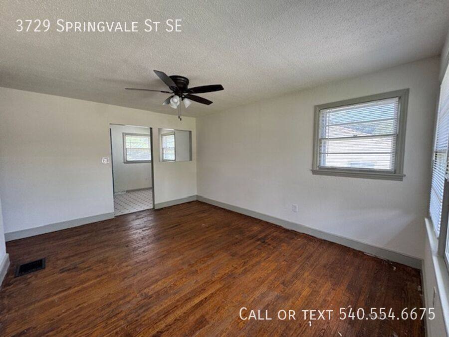 House for rent at 3729 Springvale St SE, Roanoke, VA 24014