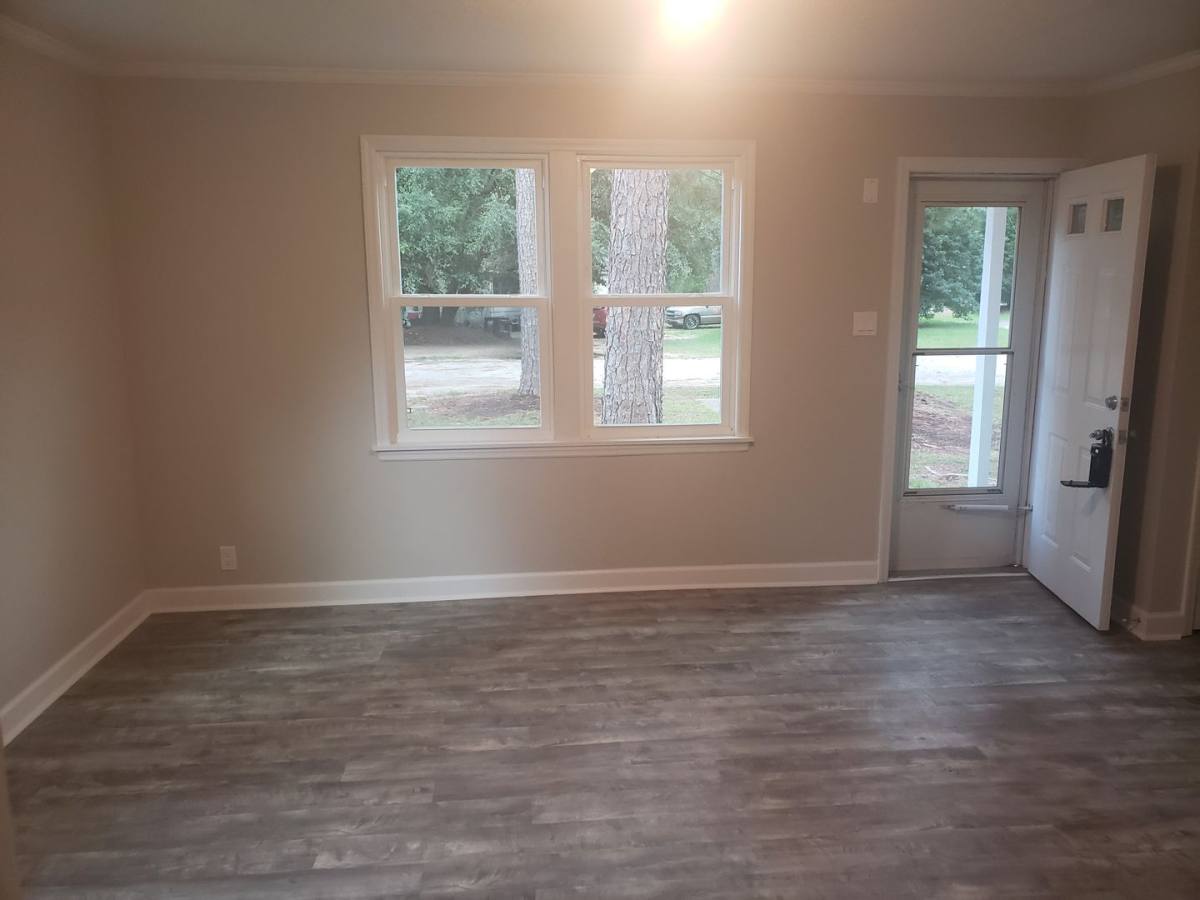 Apartment for rent at 1 Country Squire Court, Sumter, SC 29154