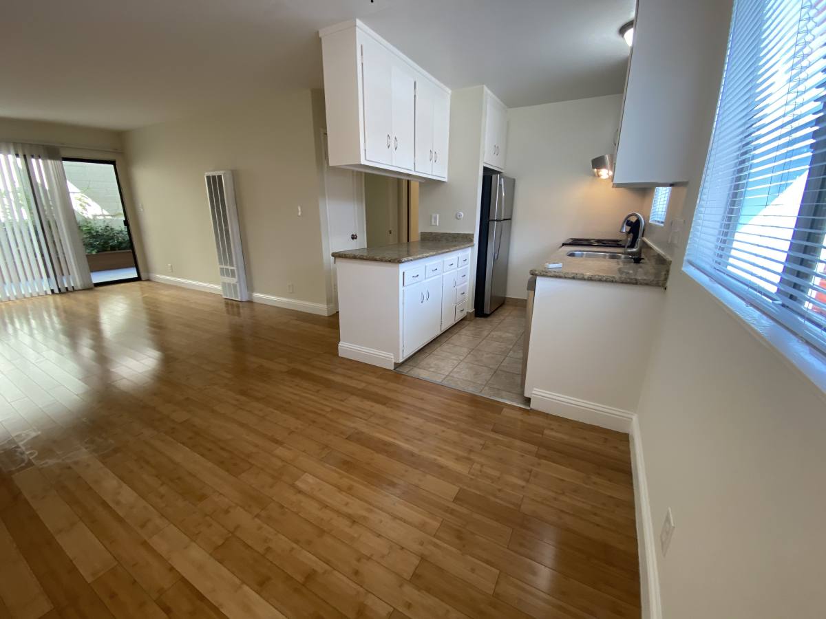 Apartment for rent at 1162 Saranap Ave #5A, Walnut Creek, CA 94595