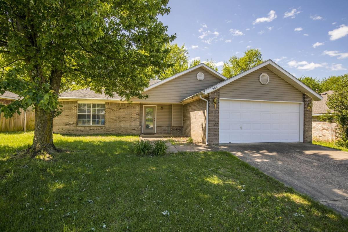 House for rent at 900 Marcus St, Bentonville, AR 72712