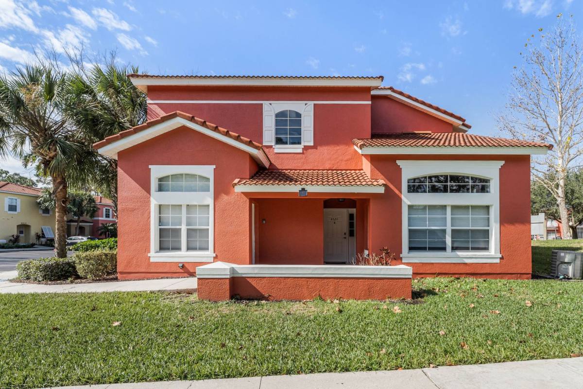 Townhouse for rent at 8520 Crystal Cove Loop, Kissimmee, FL 34744
