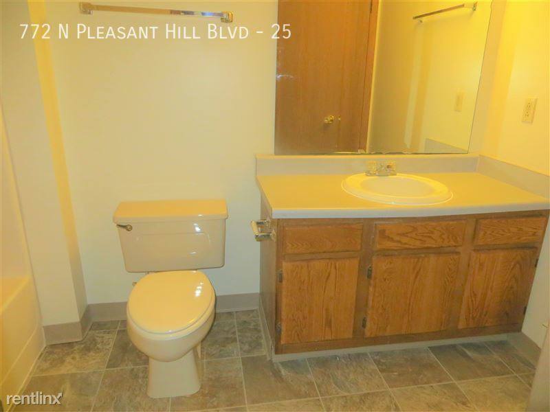 Apartment for rent at 772 N Pleasant Hill Blvd #25, Pleasant Hill, IA 50327