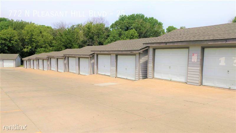 Apartment for rent at 772 N Pleasant Hill Blvd #25, Pleasant Hill, IA 50327