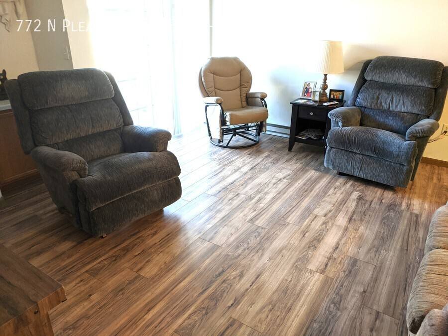 Apartment for rent at 772 N Pleasant Hill Blvd #25, Pleasant Hill, IA 50327