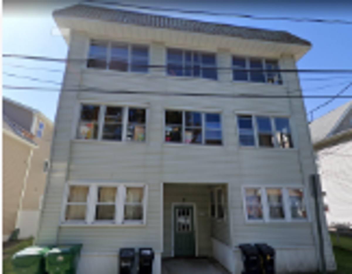 Apartment for rent at 17 & 27 Adams St, Chicopee, MA 01013