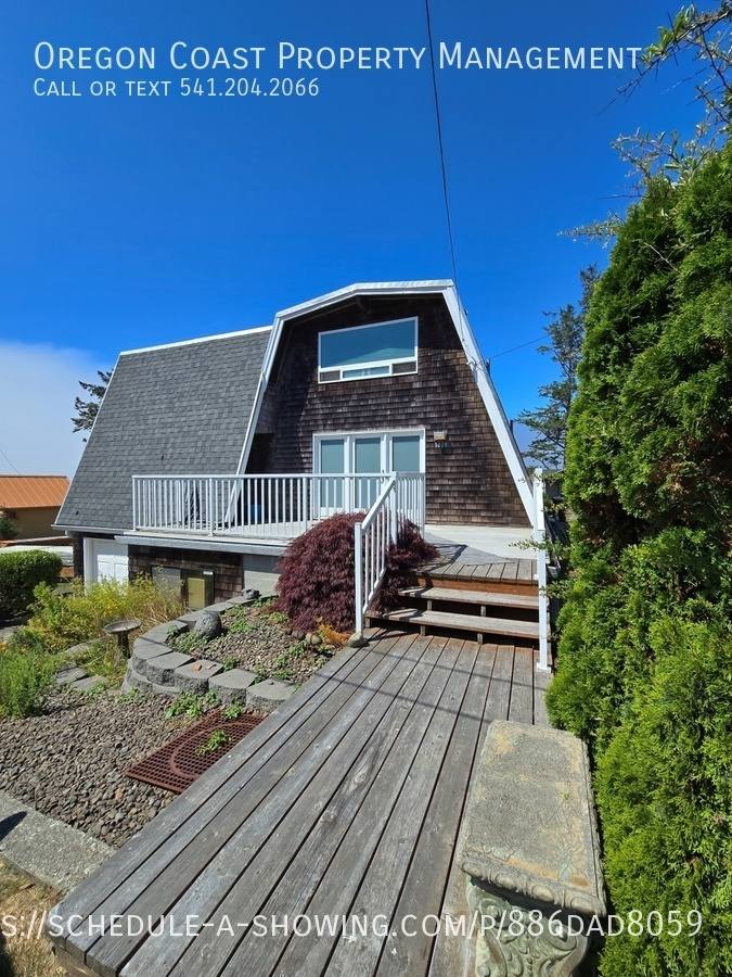 House for rent at 1020 2nd St, Tillamook, OR 97141