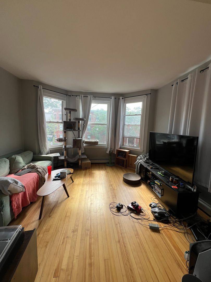 Apartment for rent at 287-289 State St, Portland, ME 04101