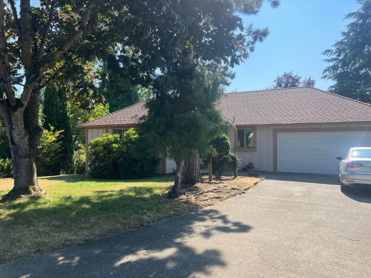 House for rent at 25111 118th Court SE, Kent, WA 98030
