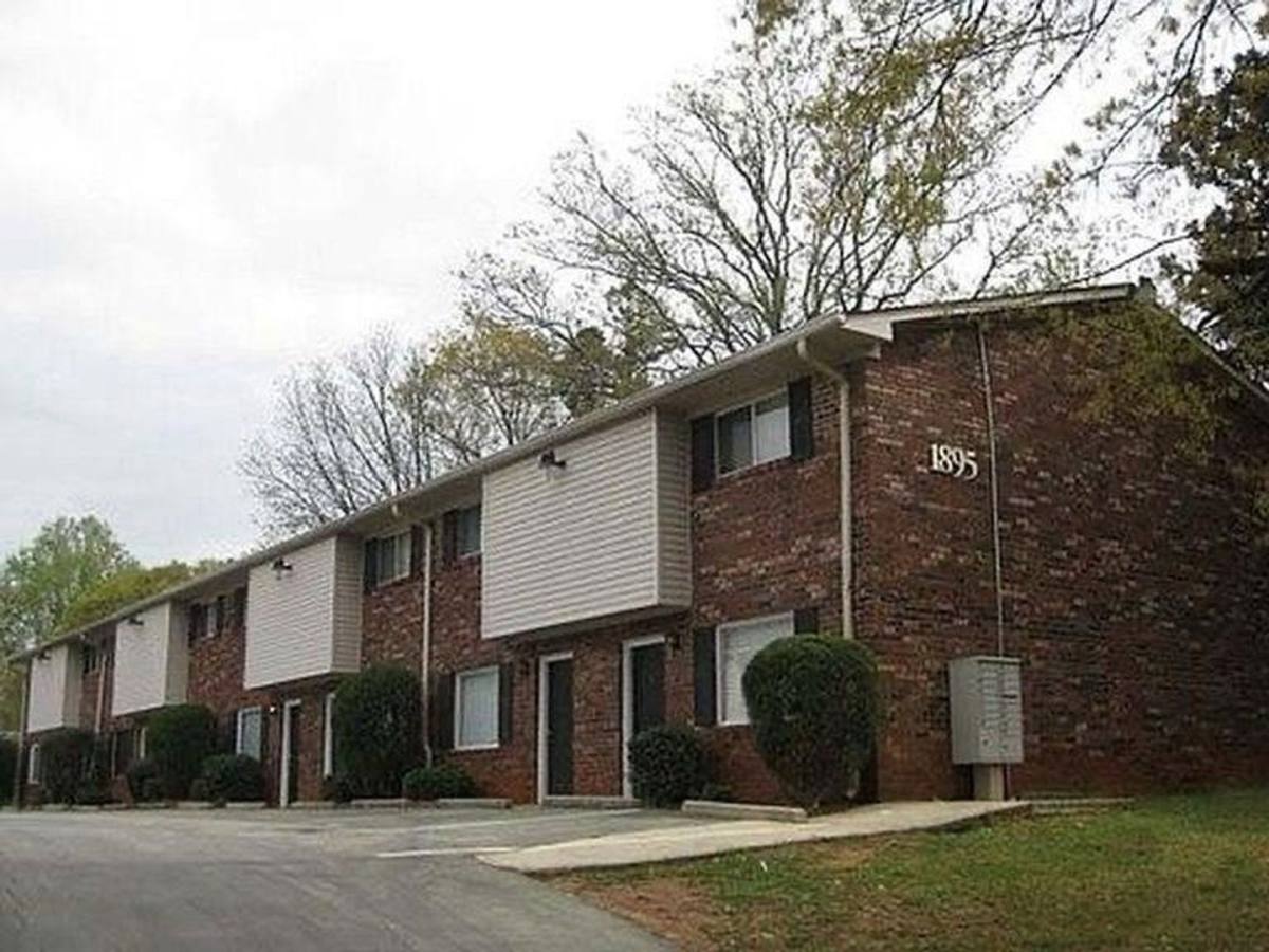 Townhouse for rent at 1895 Dunlap Ave, Atlanta, GA 30344