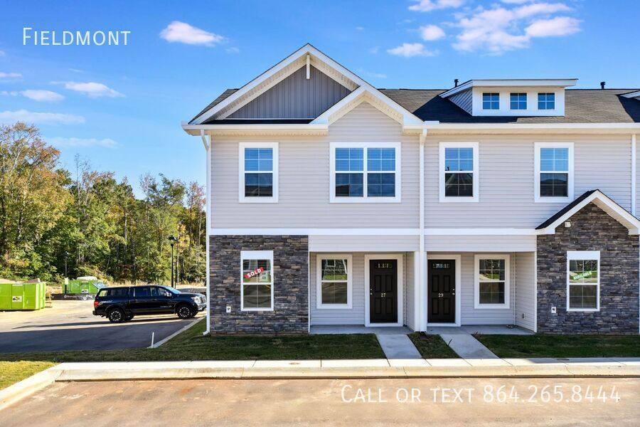Townhouse for rent at 27 English Court, Simpsonville, SC 29681