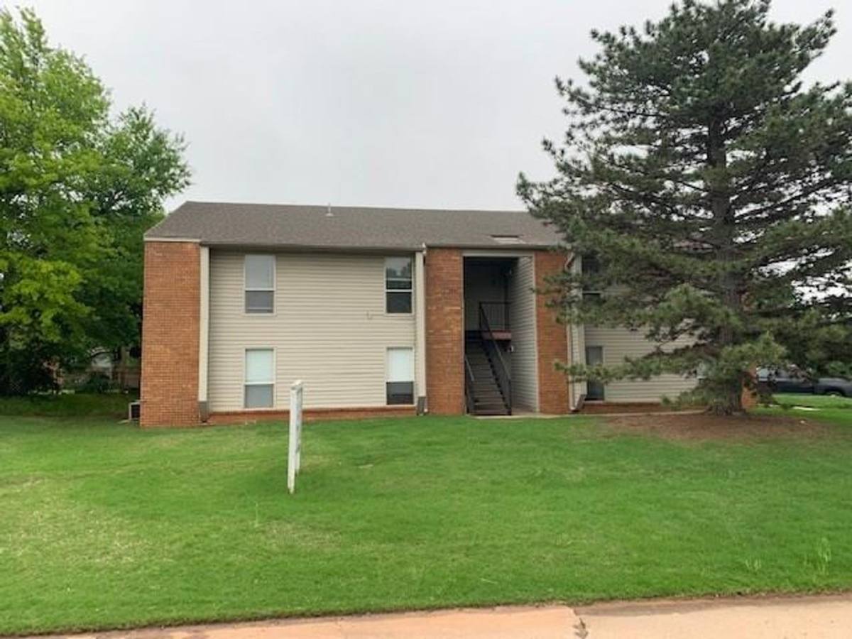 Condo for rent at 901 S Highway 77, Noble, OK 73068