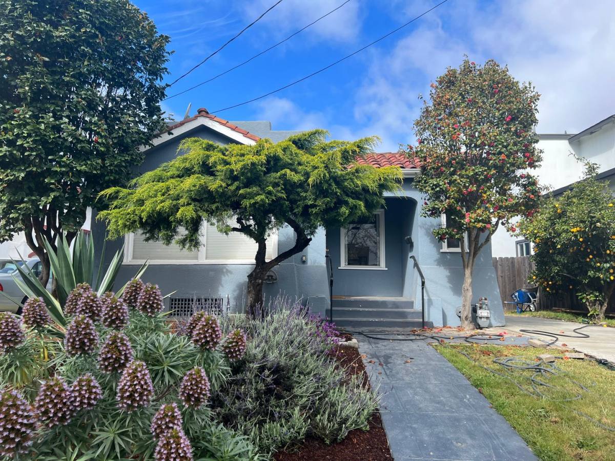House for rent at 3226 Fernside Blvd, Alameda, CA 94501