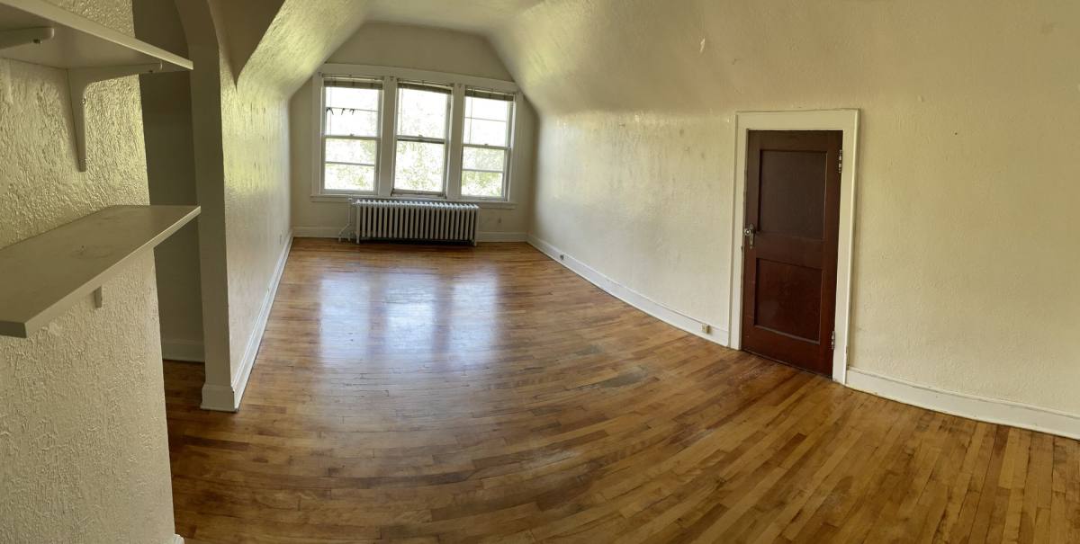 Apartment for rent at 628 4th St SE, Minneapolis, MN 55414