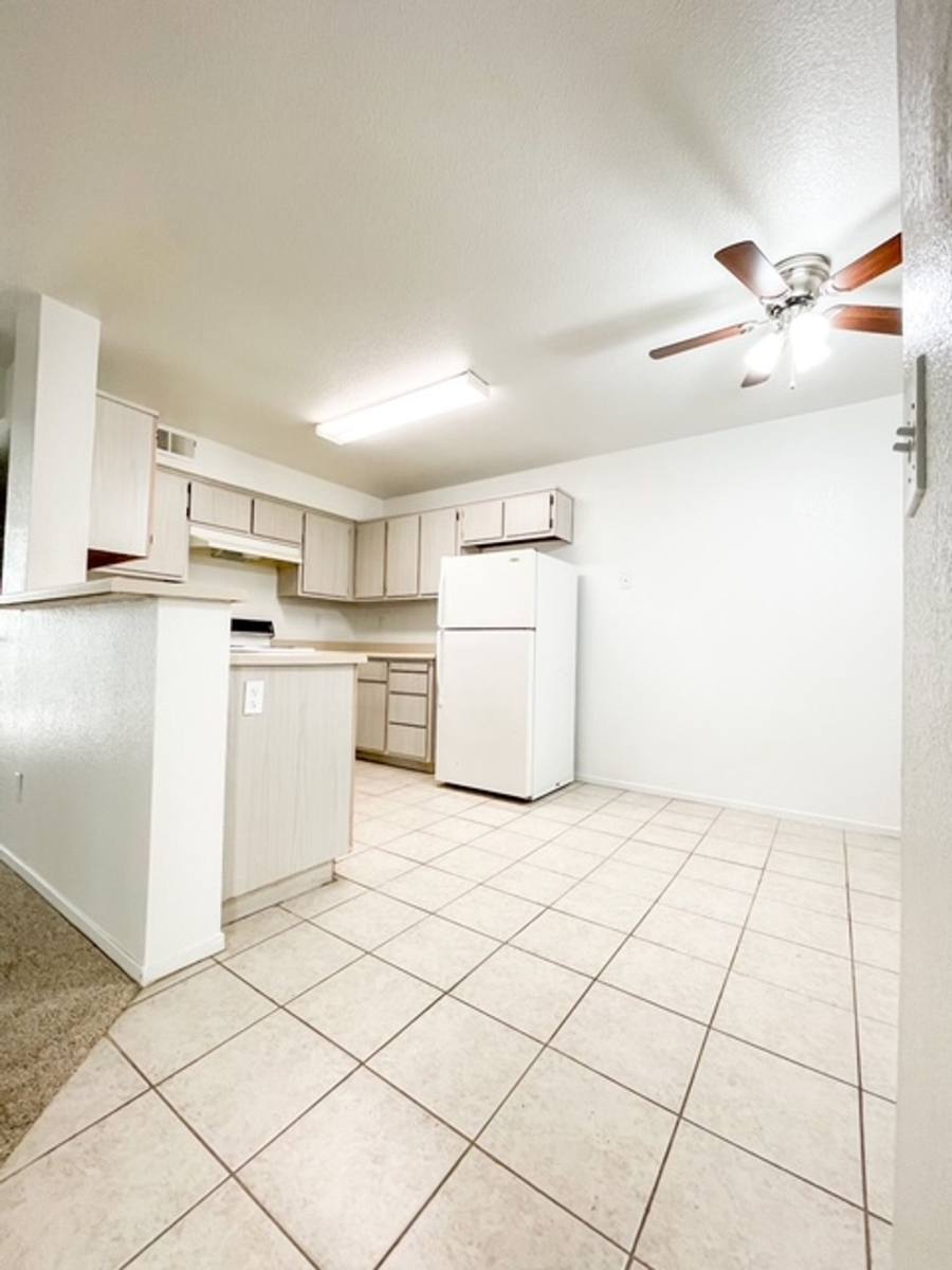 Apartment for rent at 3207 W Shields Ave, Fresno, CA 93722