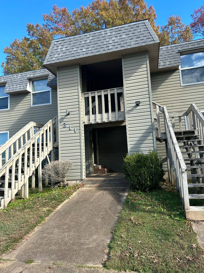Apartment for rent at 211 Glenwood Lane, Enterprise, AL 36330