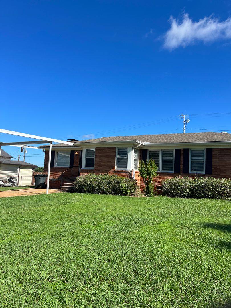 House for rent at 4026 Peachtree St, Florence, AL 35630