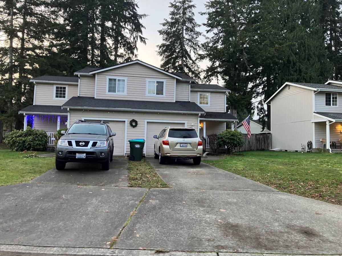 Apartment for rent at 4305-4307 Quail Dr SE, Lacey, WA 98503