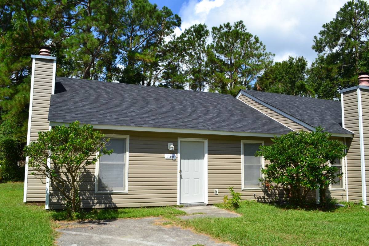 Apartment for rent at 124 & 126 Corey Circle, Jacksonville, NC 28546