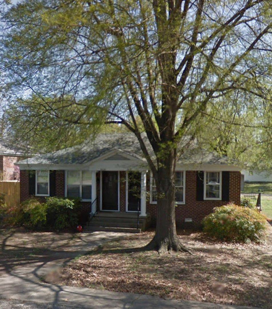 Apartment for rent at 2608-2620 S L, Fort Smith, AR 72904