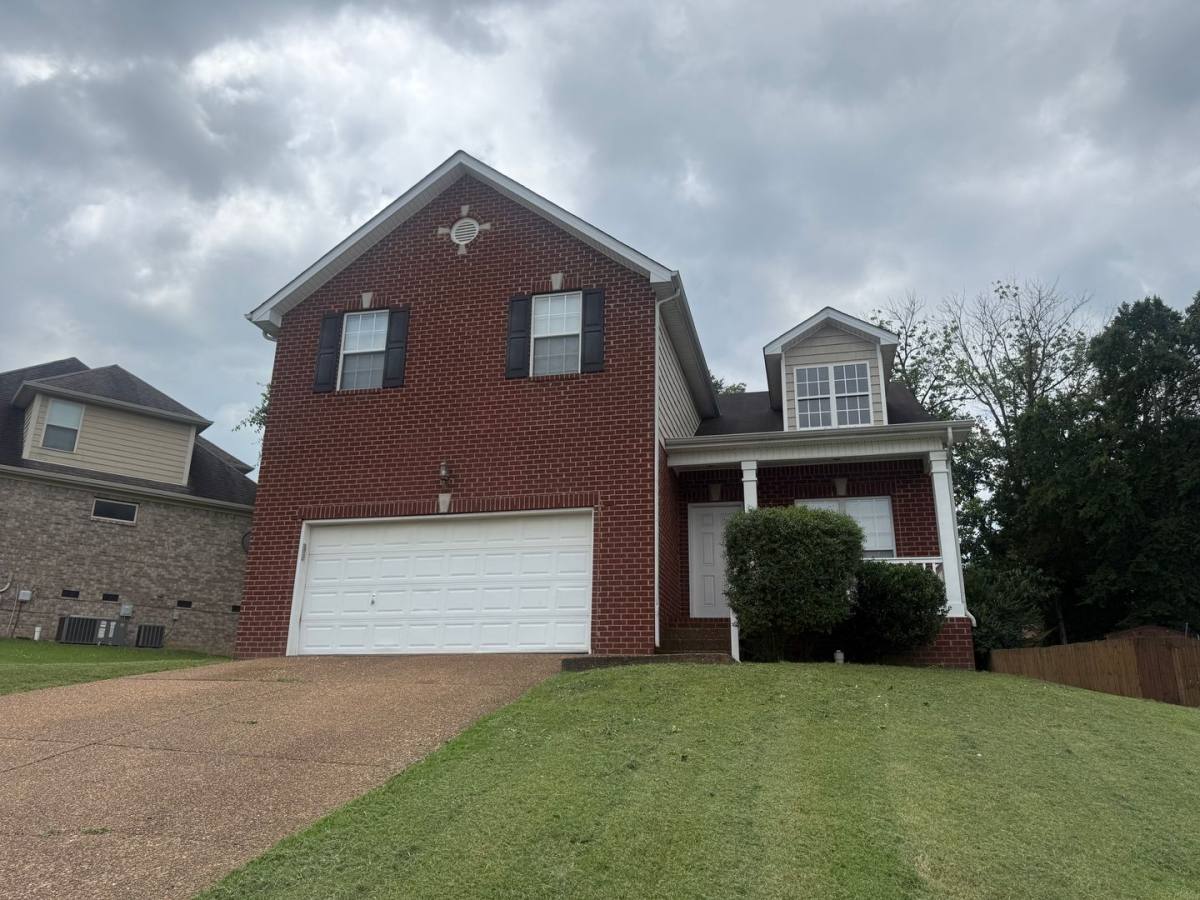 House for rent at 1213 Saddle Brook Dr, Mount Juliet, TN 37122