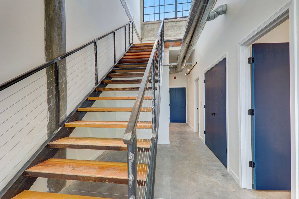 Apartment for rent at 2327 Texas Ave, Saint Louis, MO 63104