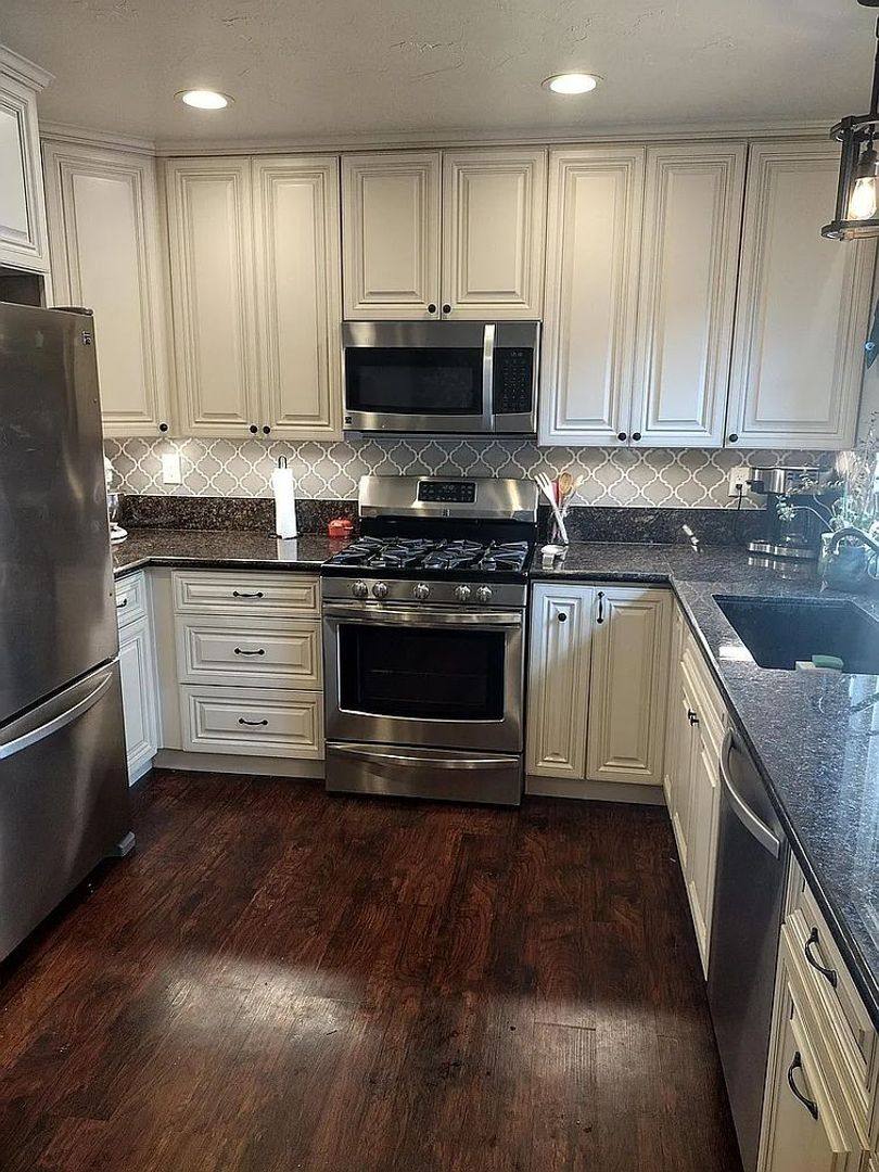 Condo for rent at 2131 Greencrest Dr, El Cajon, CA 92019