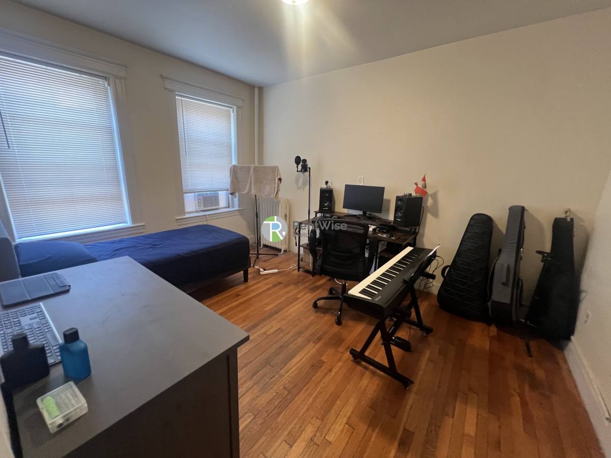 Apartment for rent at 29 Queensberry St #8, Boston, MA 02215
