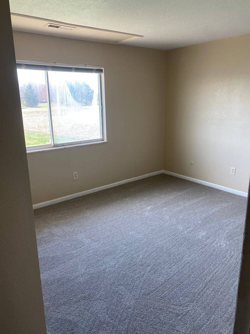 Apartment for rent at 10737 S Dixie Highway, Erie, MI 48133