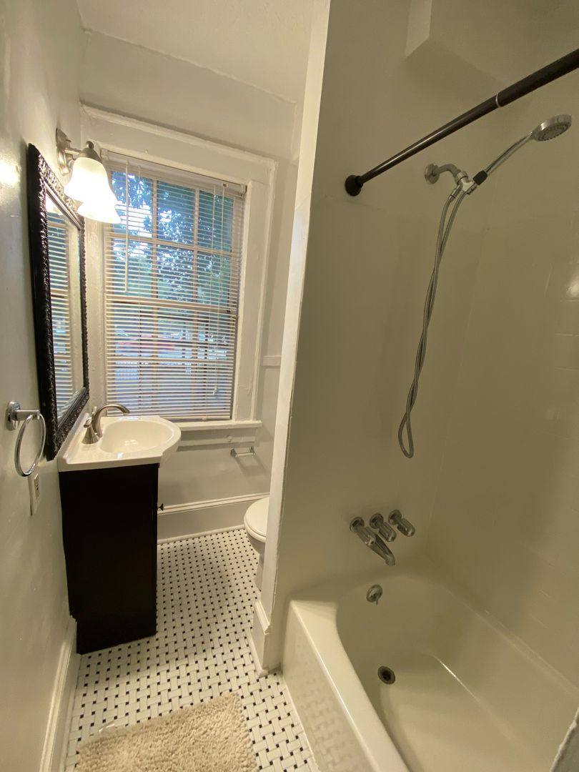 Apartment for rent at 934 Ponce De Leon Avenue, NE, Atlanta, GA 30306