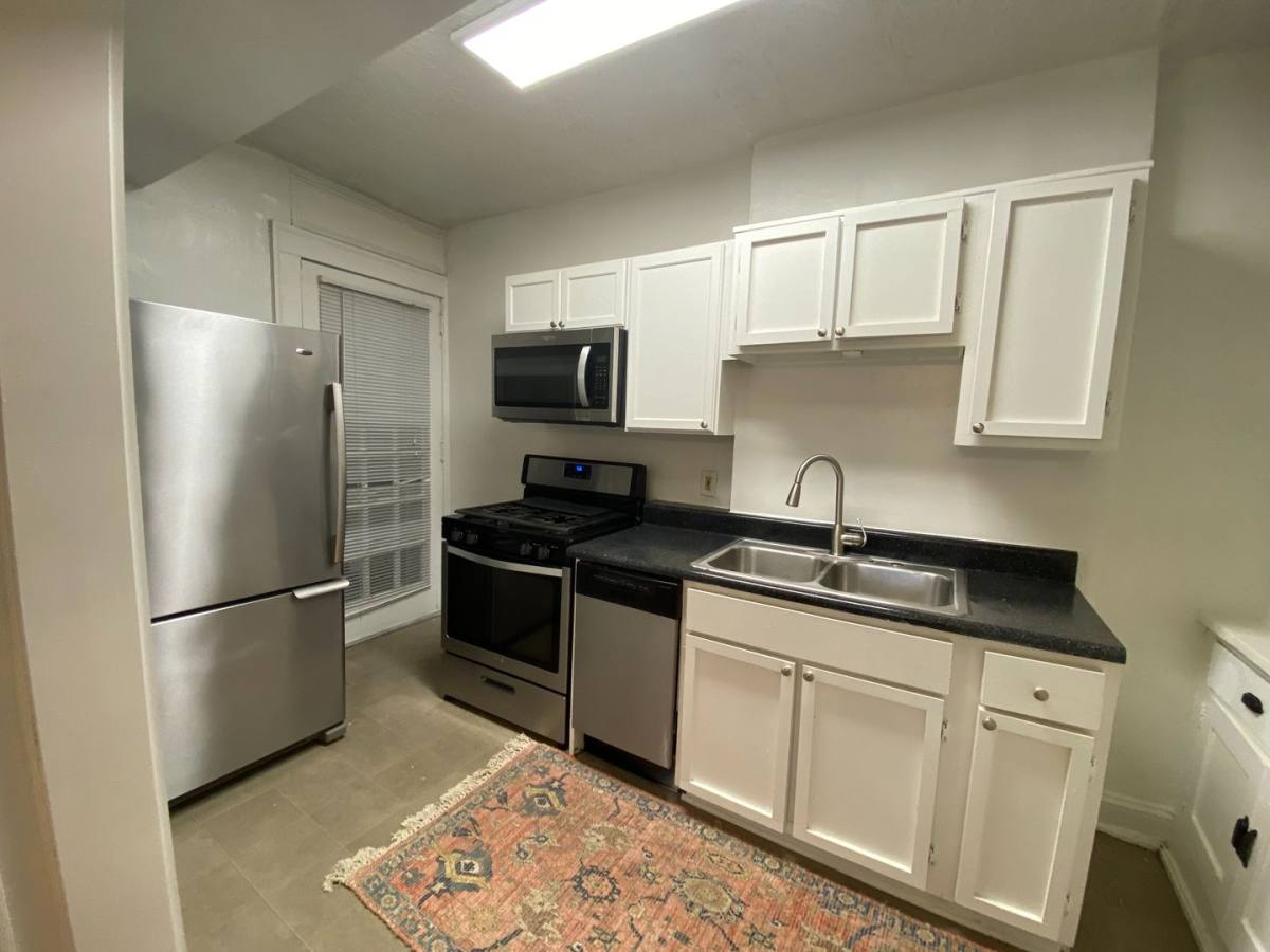 Apartment for rent at 934 Ponce De Leon Avenue, NE, Atlanta, GA 30306