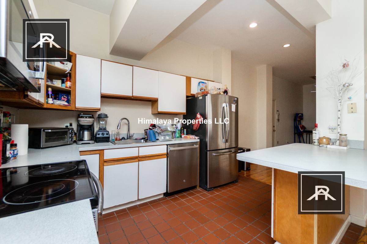 Apartment for rent at 446 Park Dr #4, Boston, MA 02215