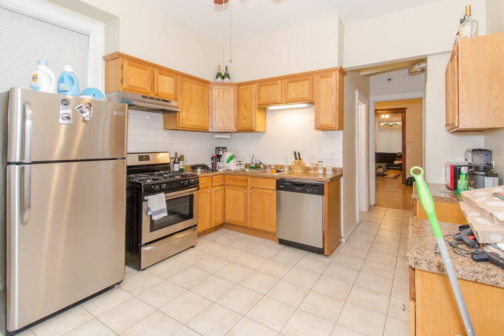 Apartment for rent at 3727 N Marshfield #2, Chicago, IL 60613
