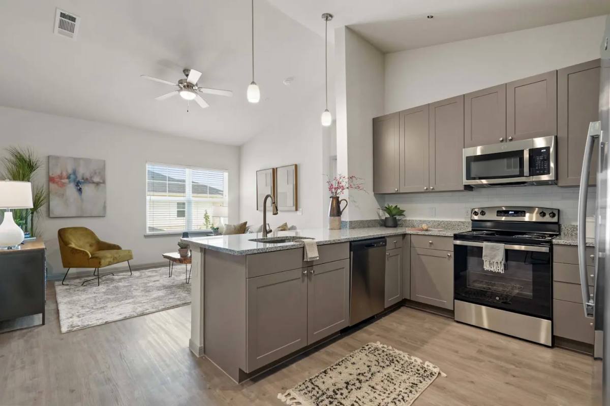 Apartment for rent at 1101 Halsey Dr #1-213, Leander, TX 78641
