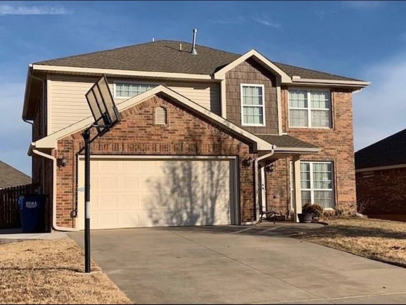 House for rent at 611 W Shadow Ridge Way, Mustang, OK 73064