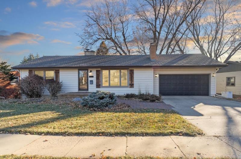 House for rent at 2400 S Sherman Ave, Sioux Falls, SD 57105