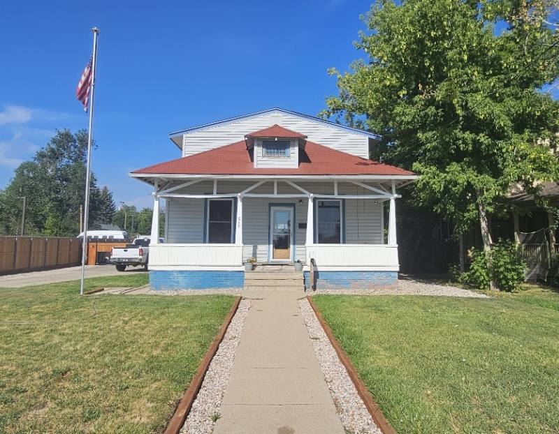 House for rent at 645 Grant Ave, Loveland, CO 80537