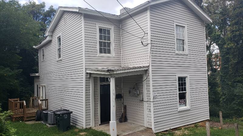 House for rent at 1411 Jackson St, Lynchburg, VA 24504