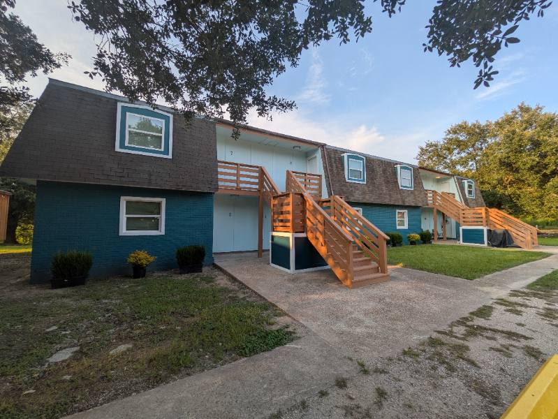 Apartment for rent at 1609 Dugat Rd #8, Winnie, TX 77665