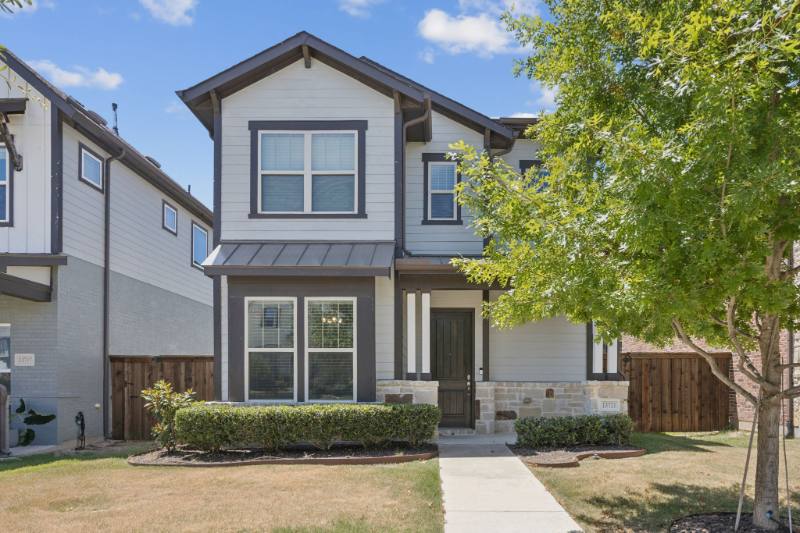 House for rent at 13721 Parkline Way, Aledo, TX 76008