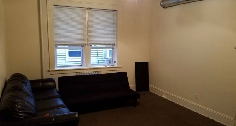 Apartment for rent at 325 10th Ave #2A, Paterson, NJ 07514