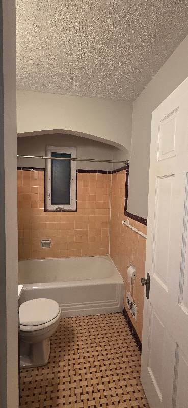 Apartment for rent at 2747 McKinley Ave #1, Cincinnati, OH 45211