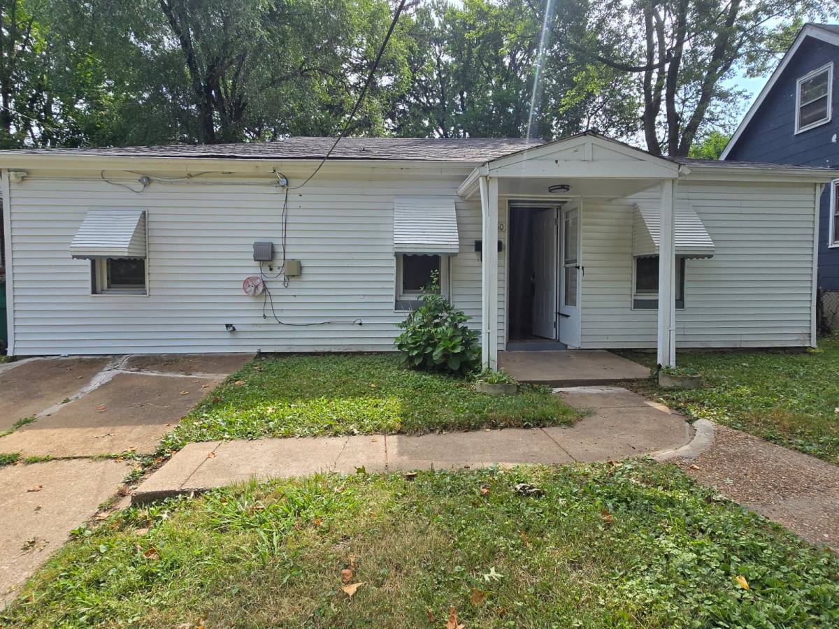 House for rent at 6250 Garfield Ave, Saint Louis, MO 63134