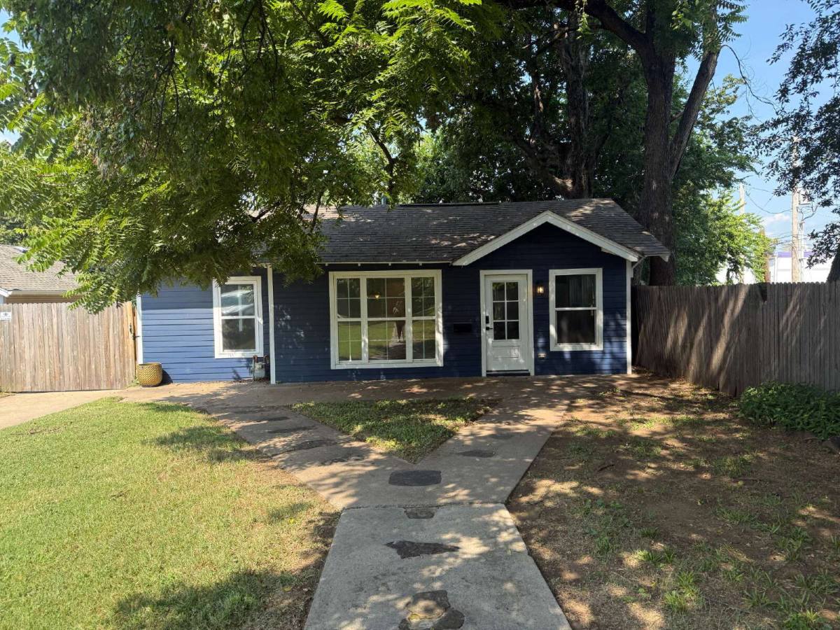 House for rent at 1520 S Columbia Place, Tulsa, OK 74104