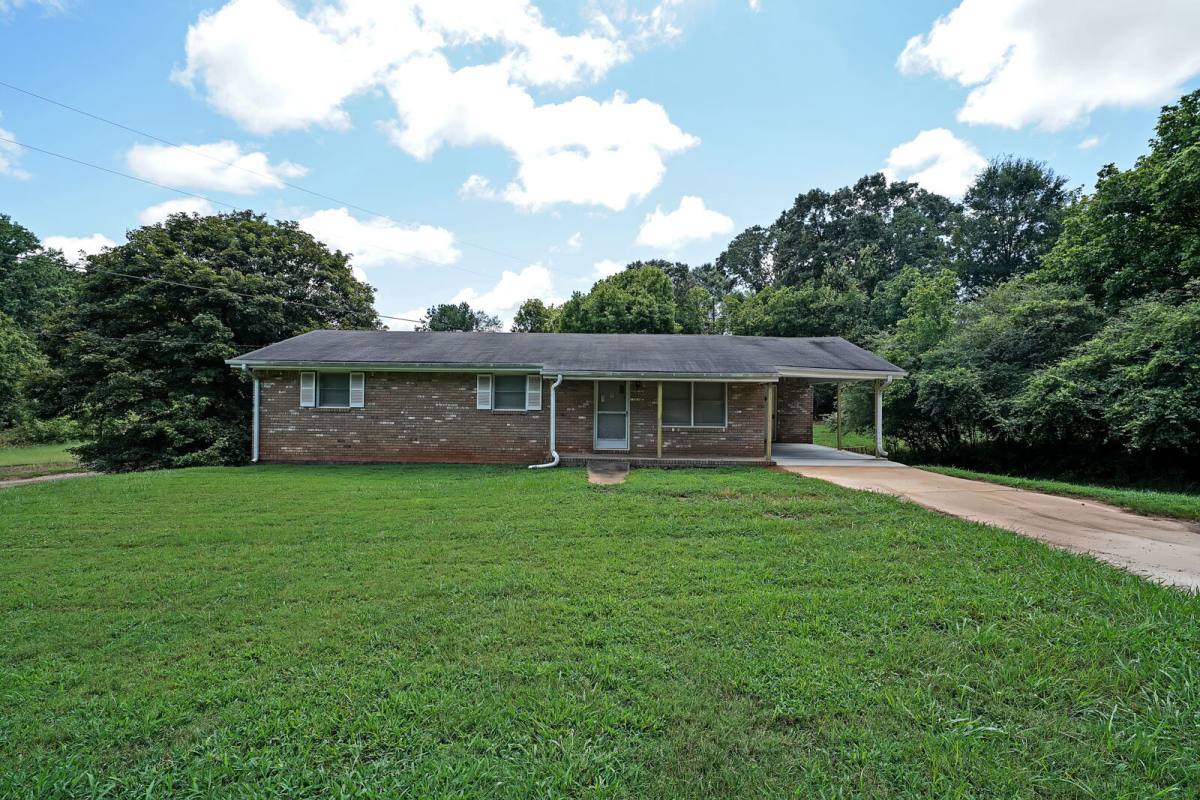 House for rent at 251 Hog Farm Circle, Canton, GA 30115