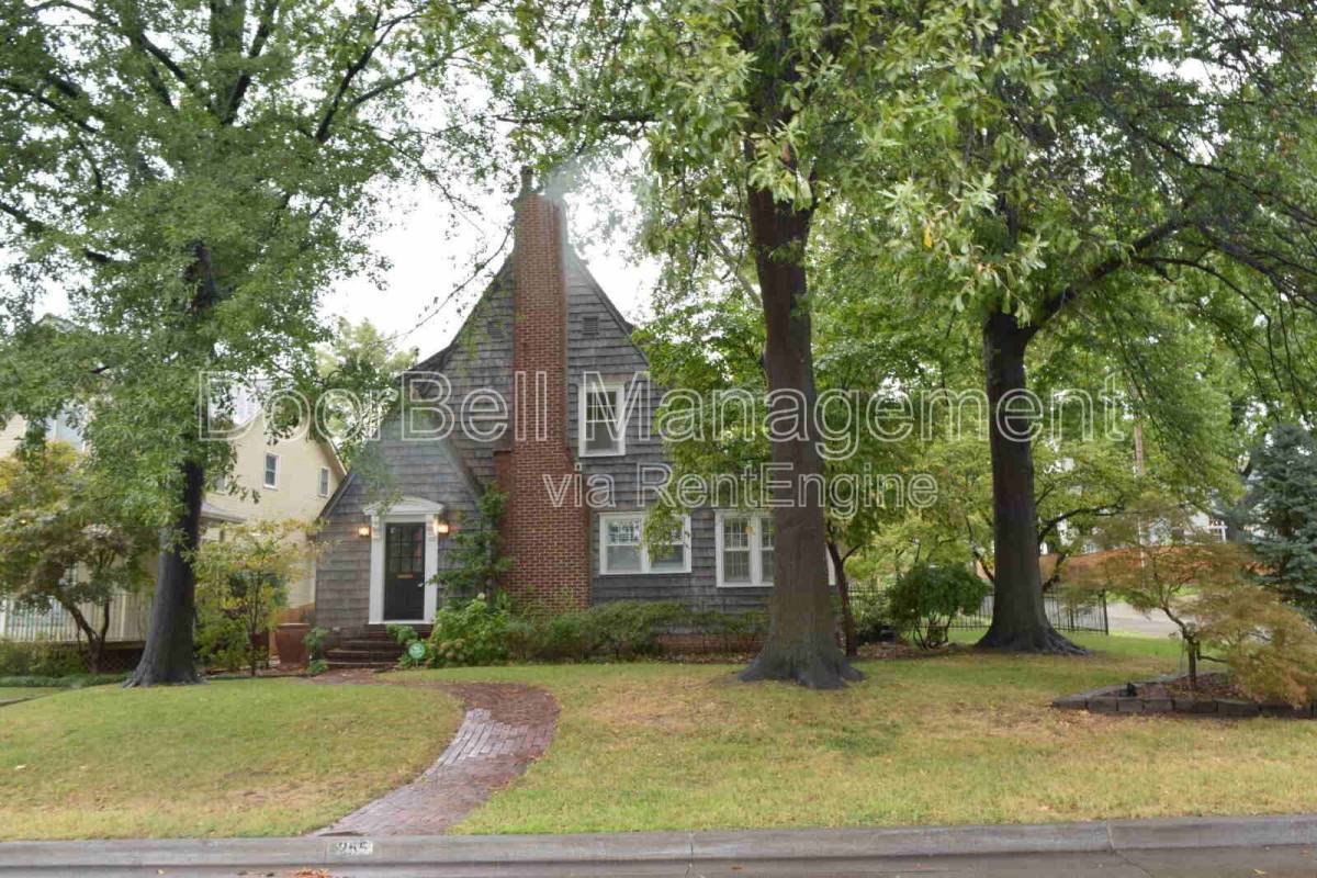 House for rent at 255 E 27th Place S, Tulsa, OK 74114
