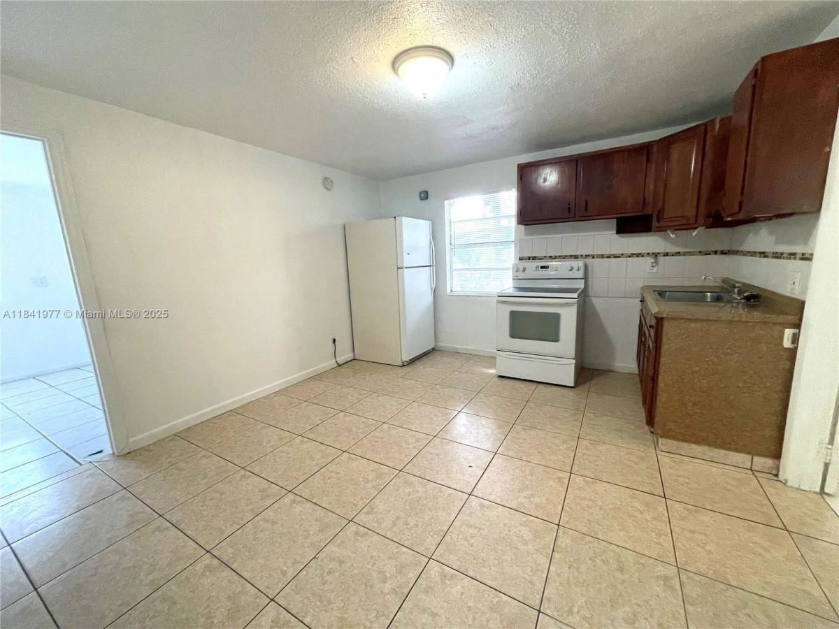 House for rent at 6111 Buchanan St #1, Hollywood, FL 33024